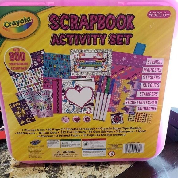 LAST ONE !! Crayola scrapbook activity set - Picture 1 of 2